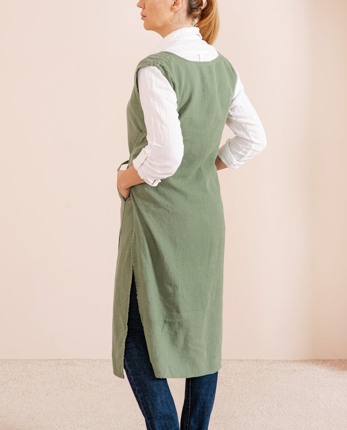 Linen cobbler apron in various colors