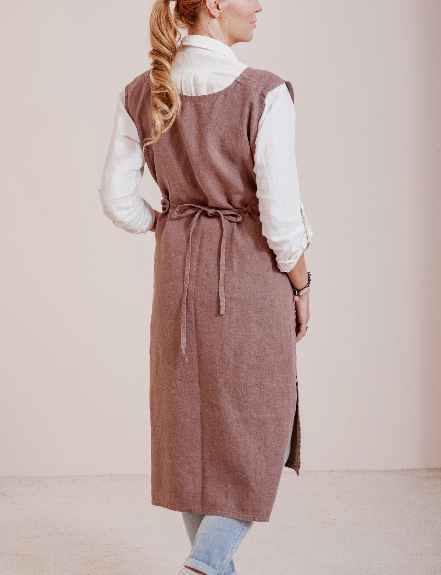Linen cobbler apron in various colors