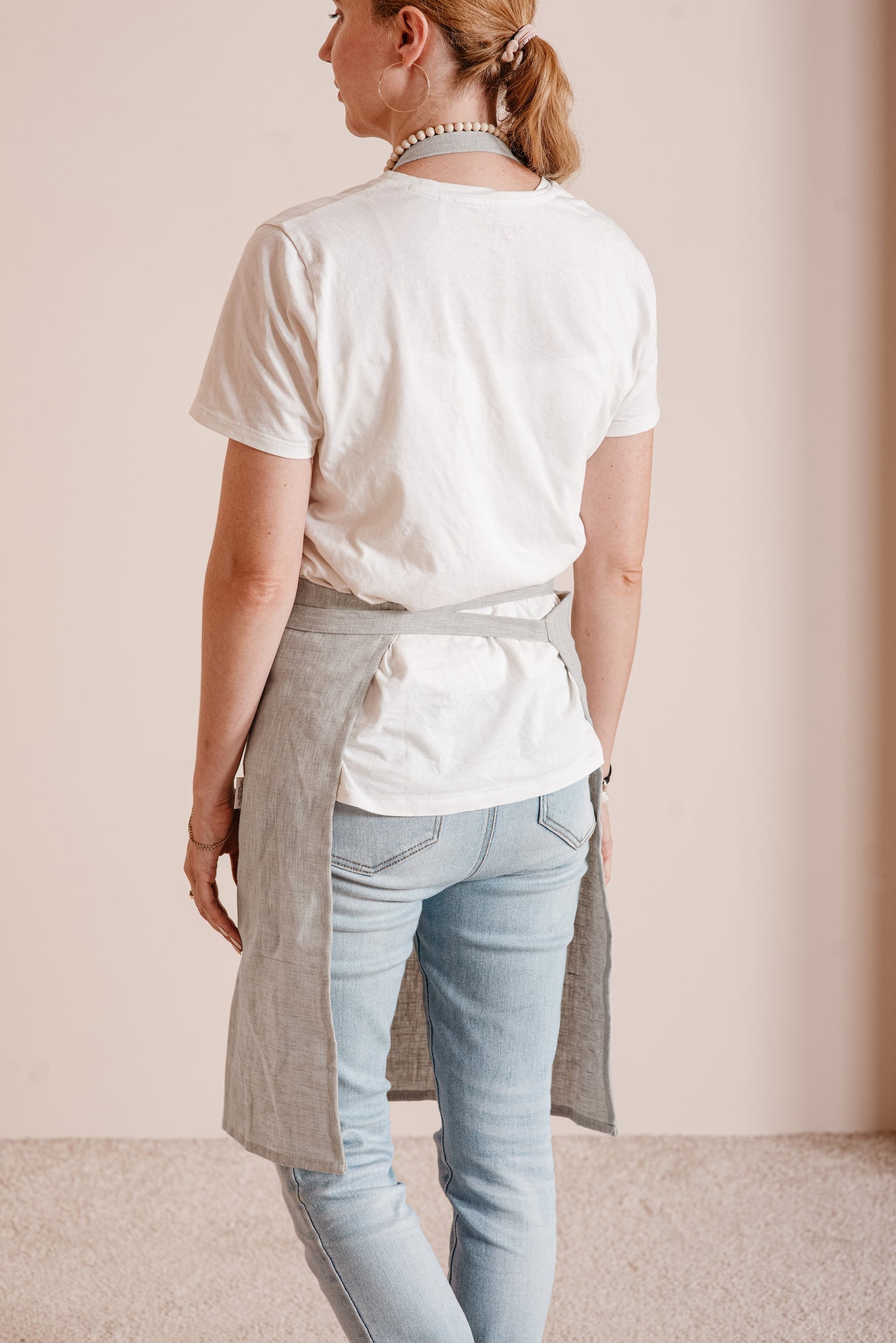 Classic linen apron with pockets