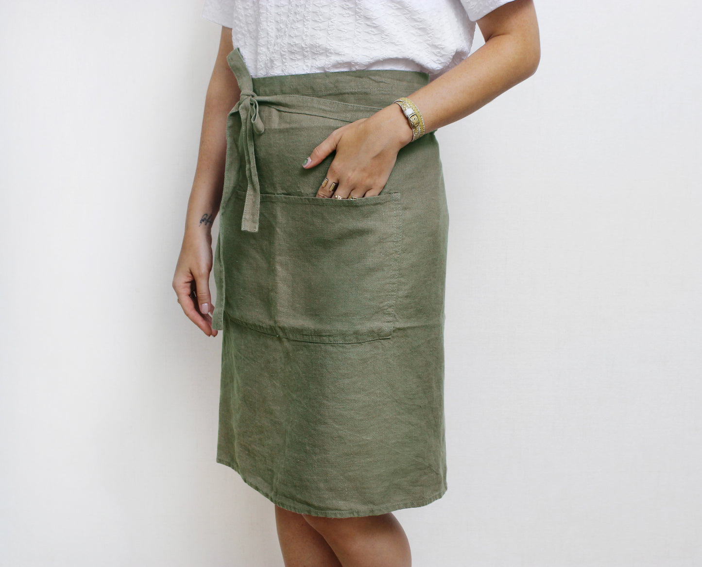Linen half apron in various colors