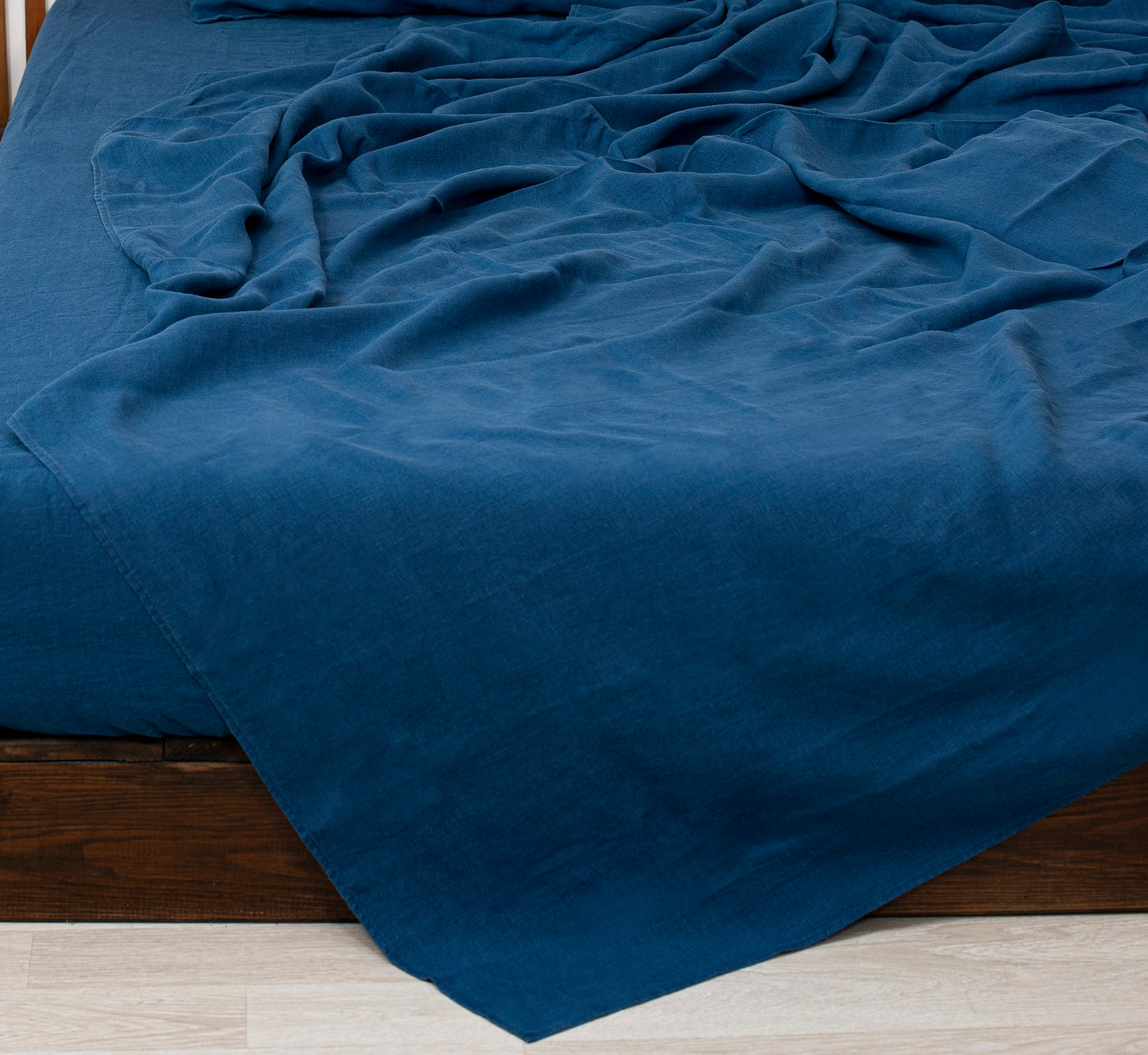 Blue linen bedding: Fitted sheet, Flat sheet, Pillowcase or Set