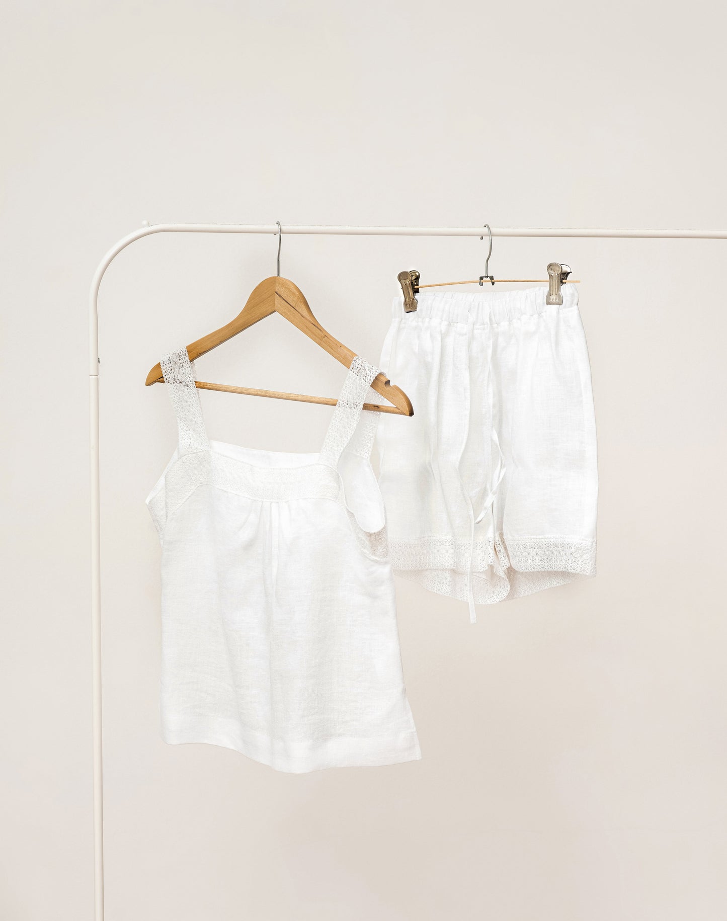 Linen pajama set with lace