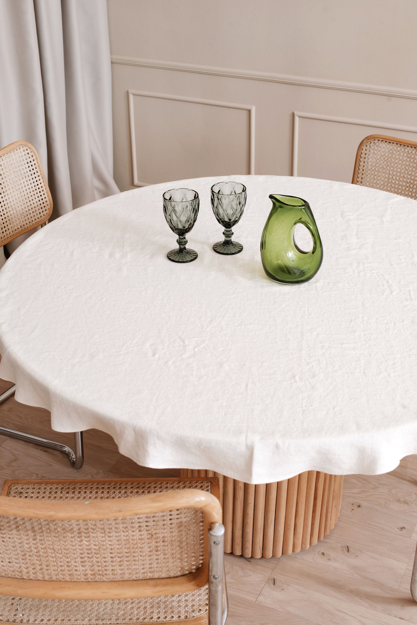 Linen round tablecloth