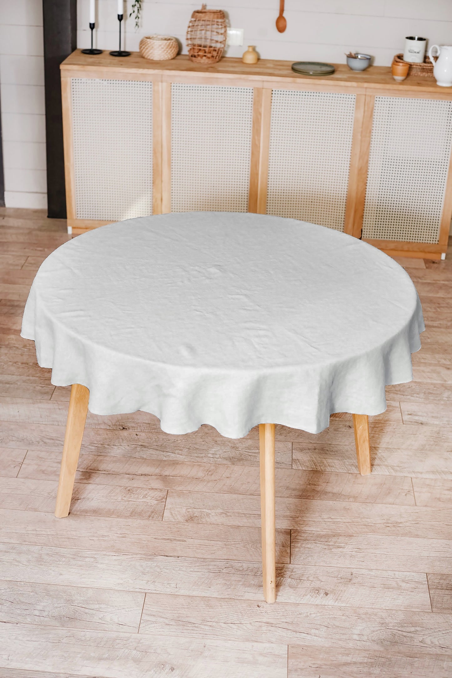 Linen round tablecloth