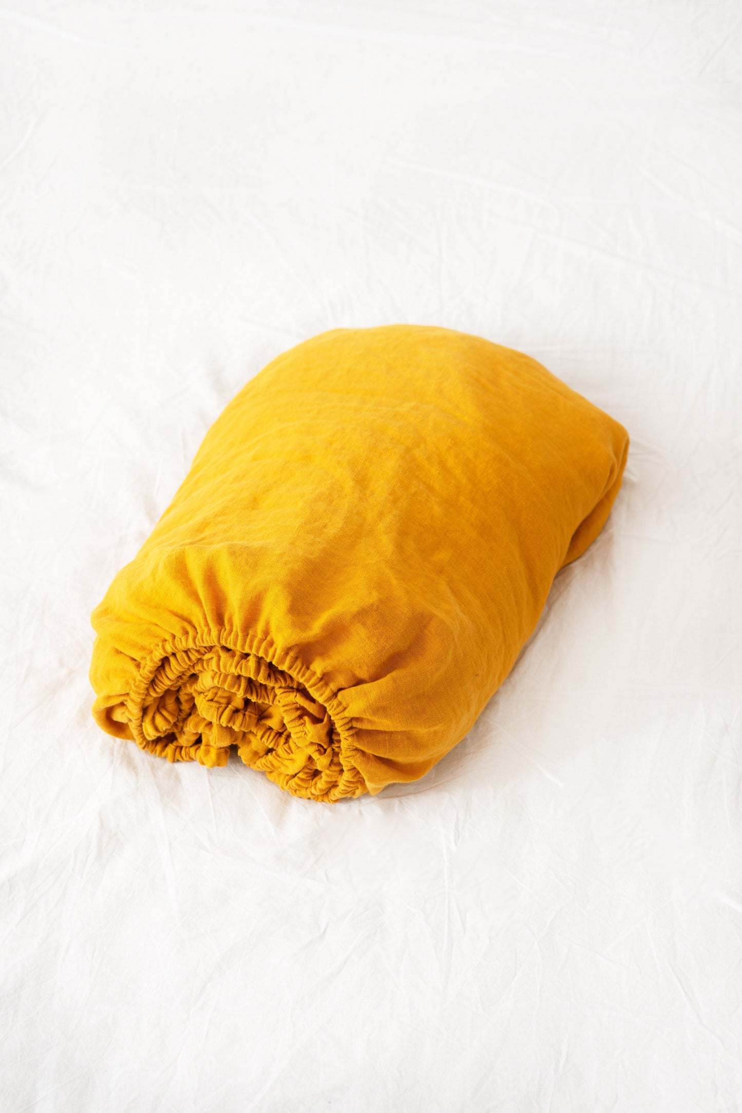 Linen fitted sheet of various heights
