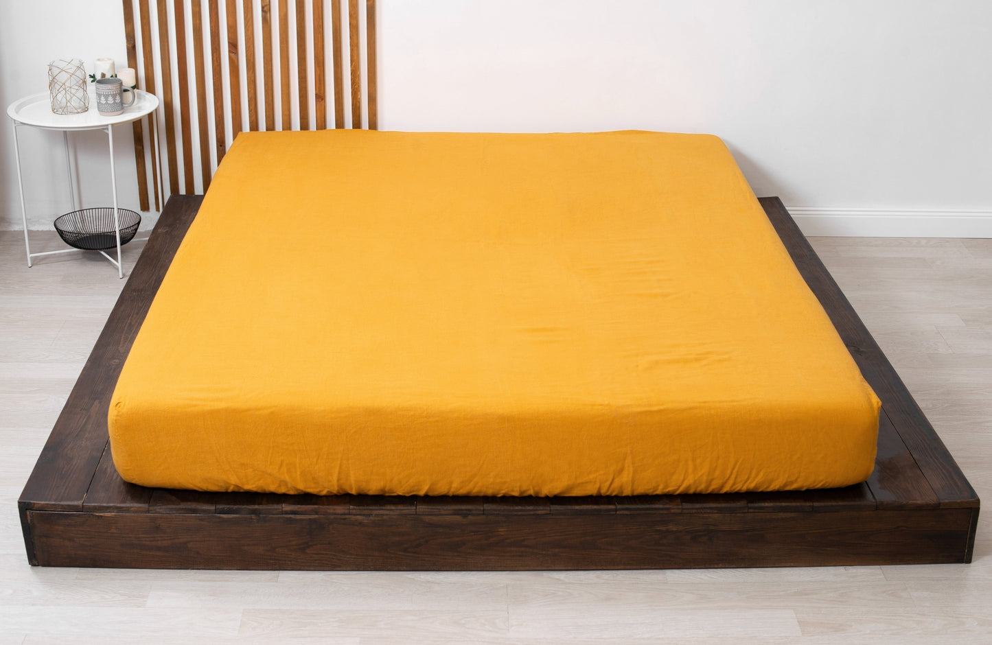 Linen fitted sheet of various heights