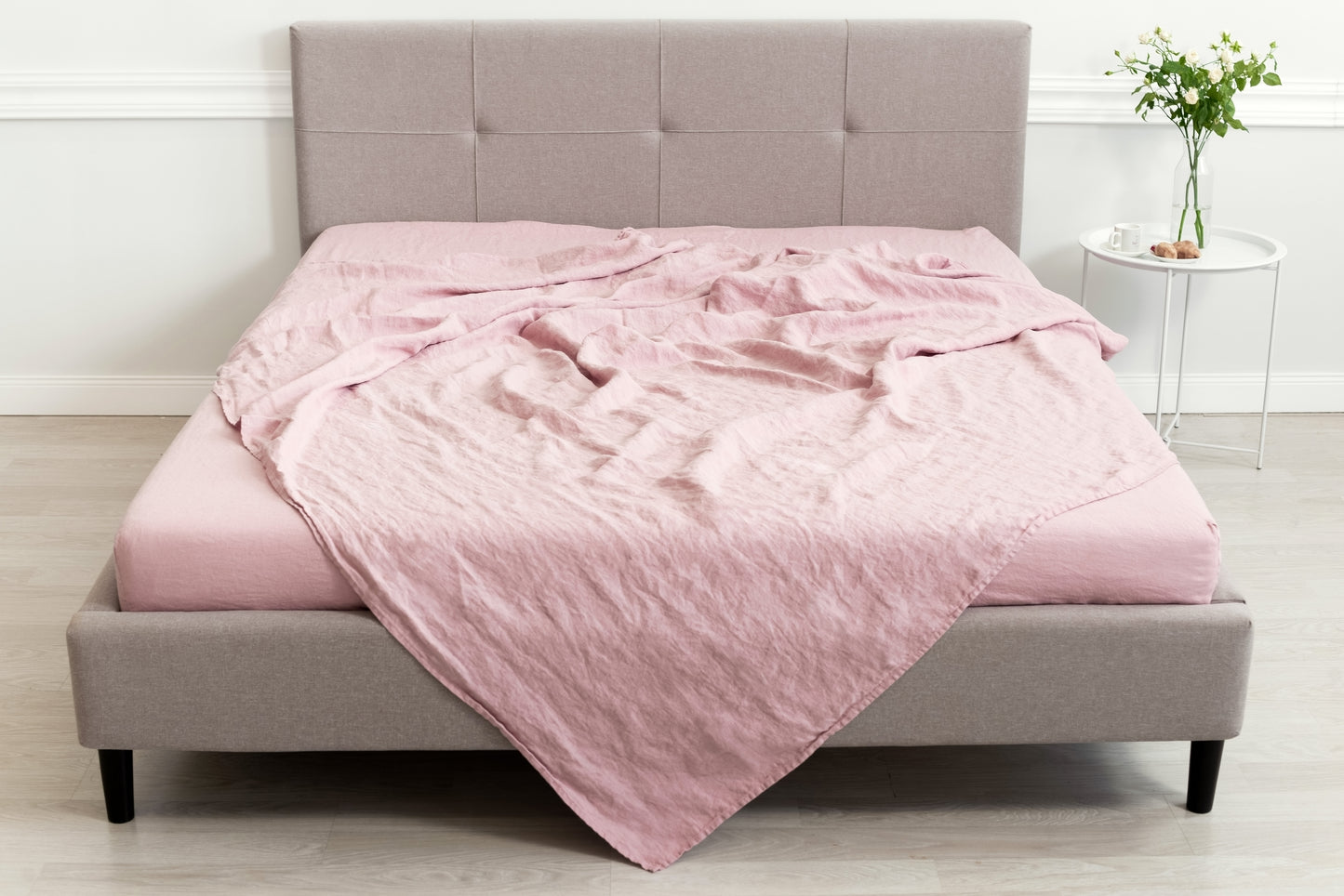 Linen flat sheet in Queen size