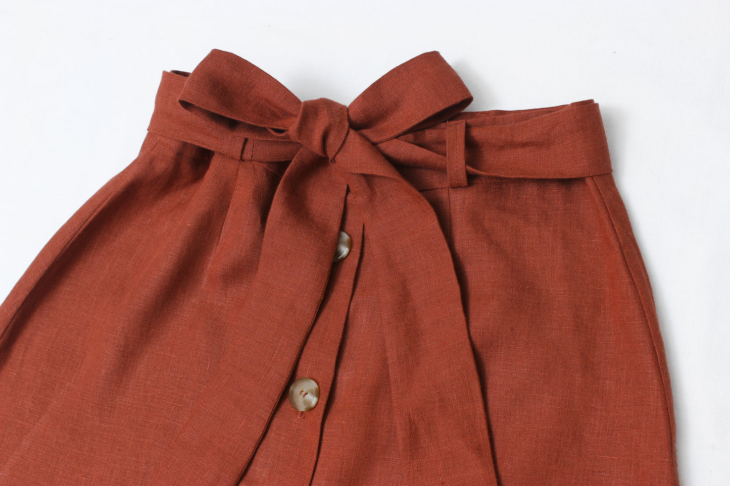 Front button linen skirt