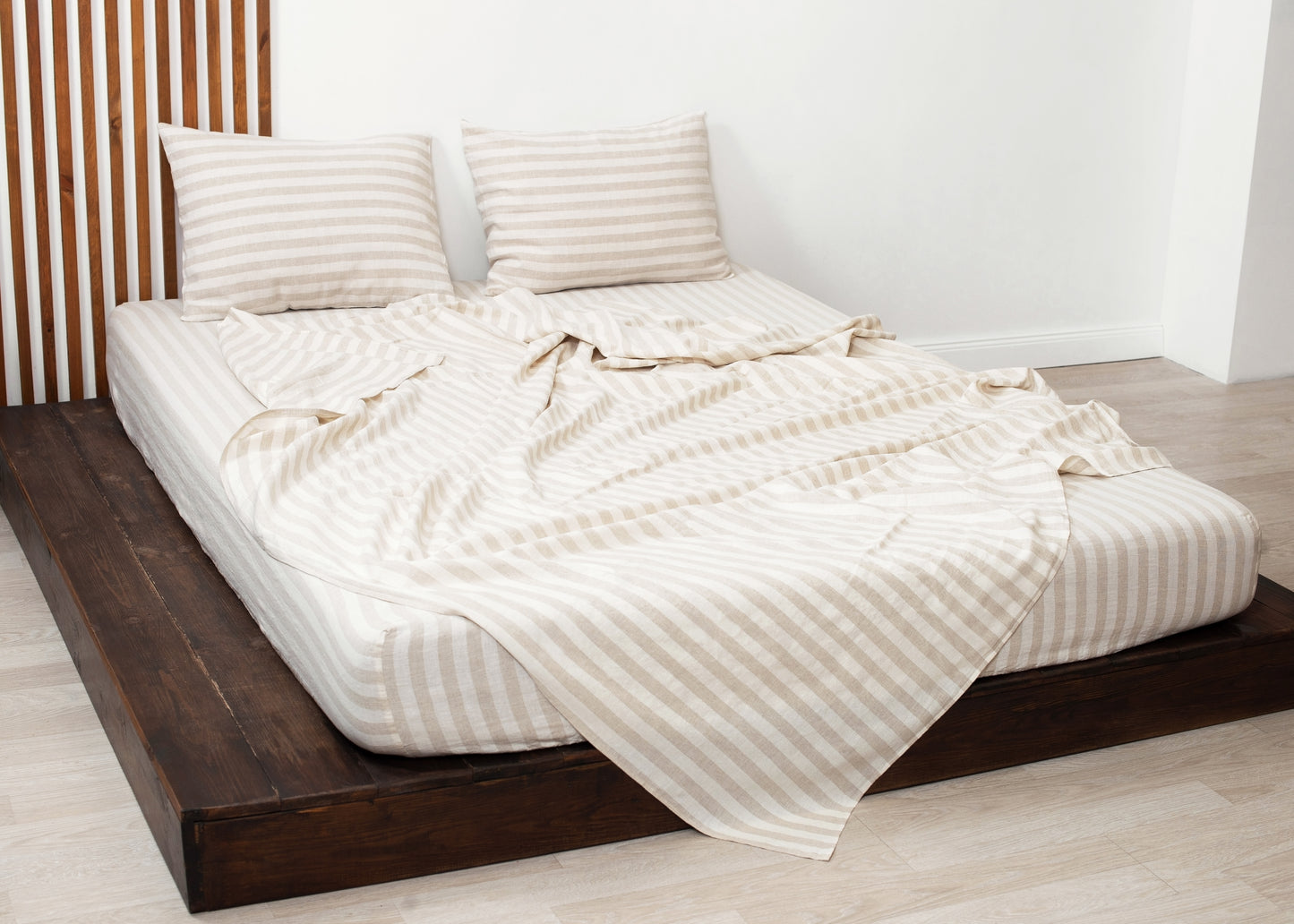 Linen flat sheet in Queen size