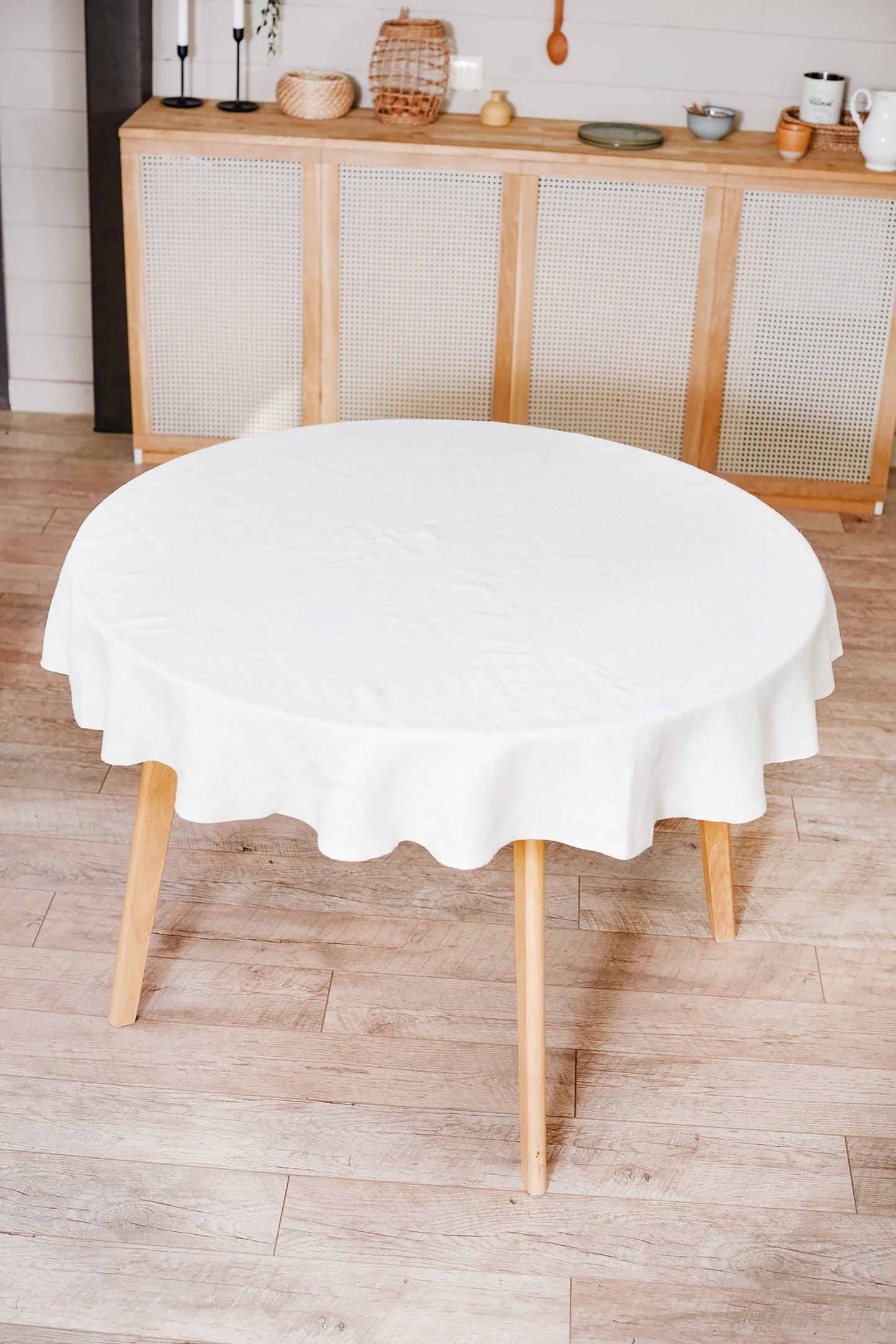 Linen round tablecloth