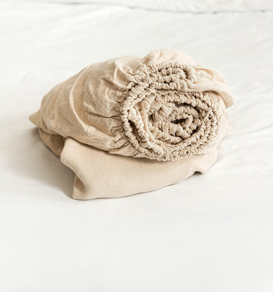 Linen fitted sheet in Queen size