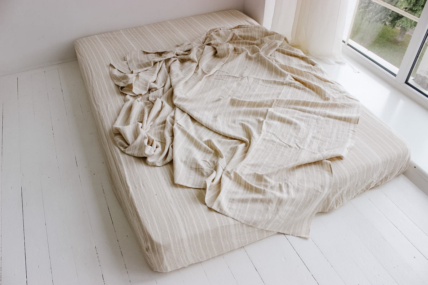 Linen flat sheet in Queen size