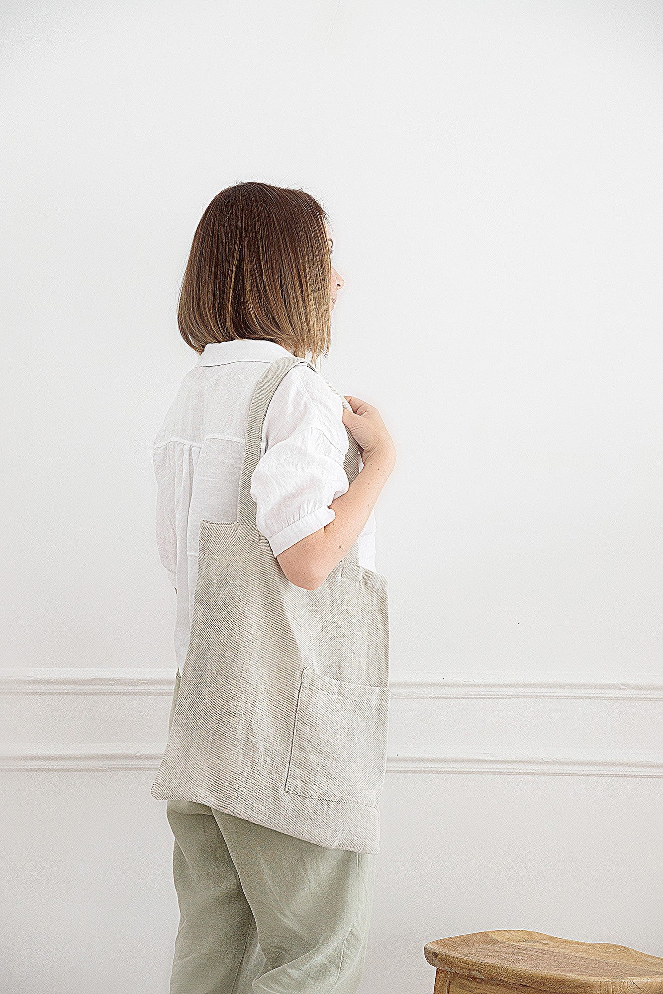 Linen tote bag with pockets