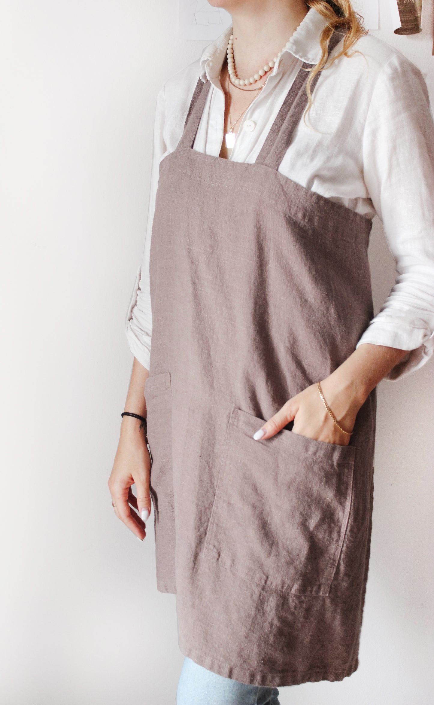 Japanese linen crossback apron with pockets