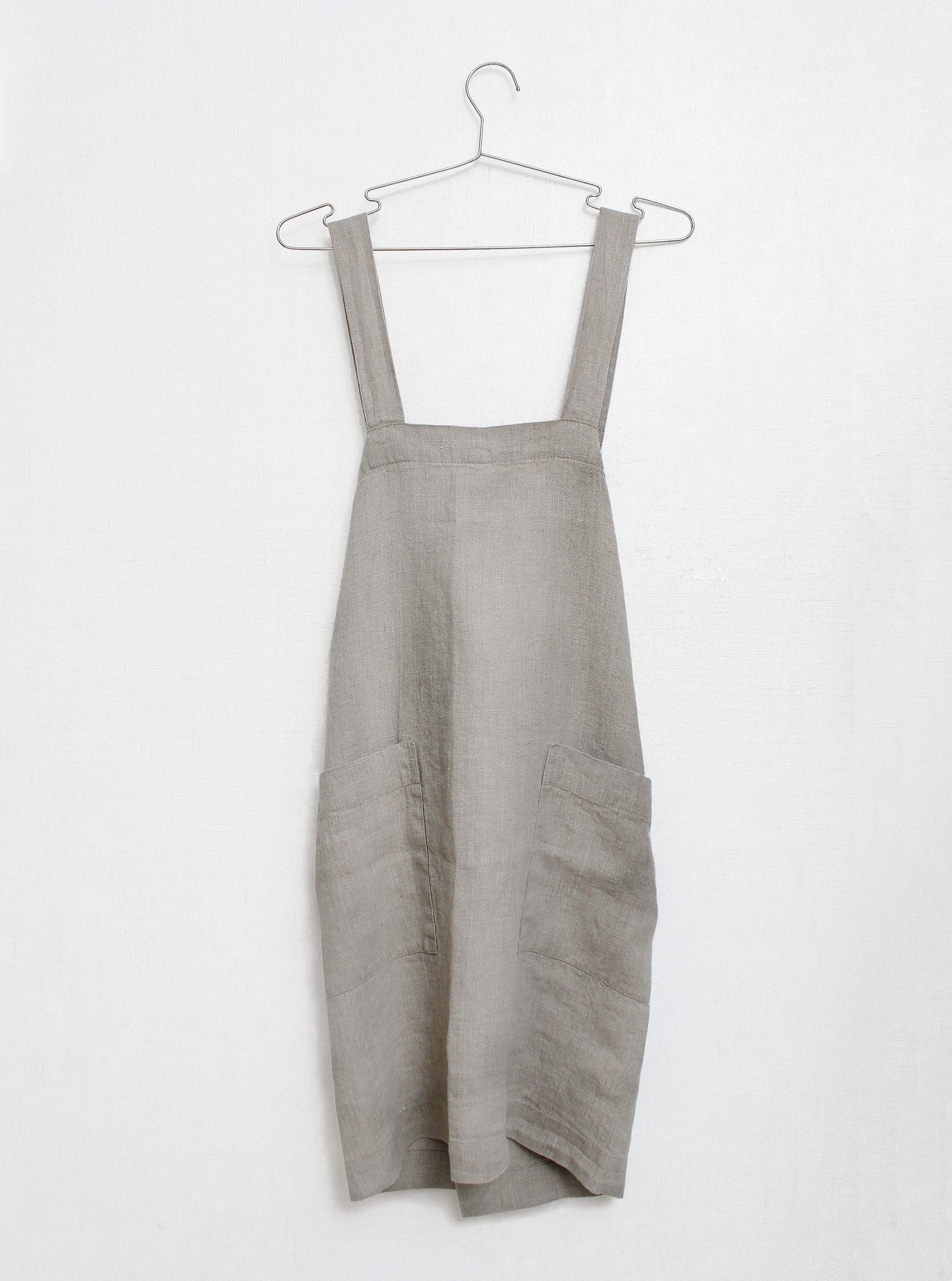 Japanese linen crossback apron with pockets