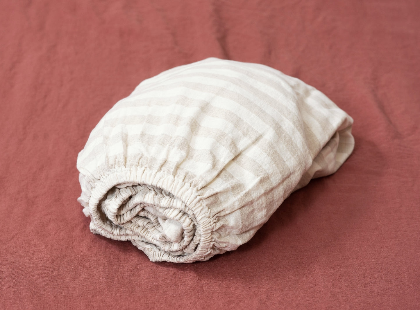 Linen fitted sheet