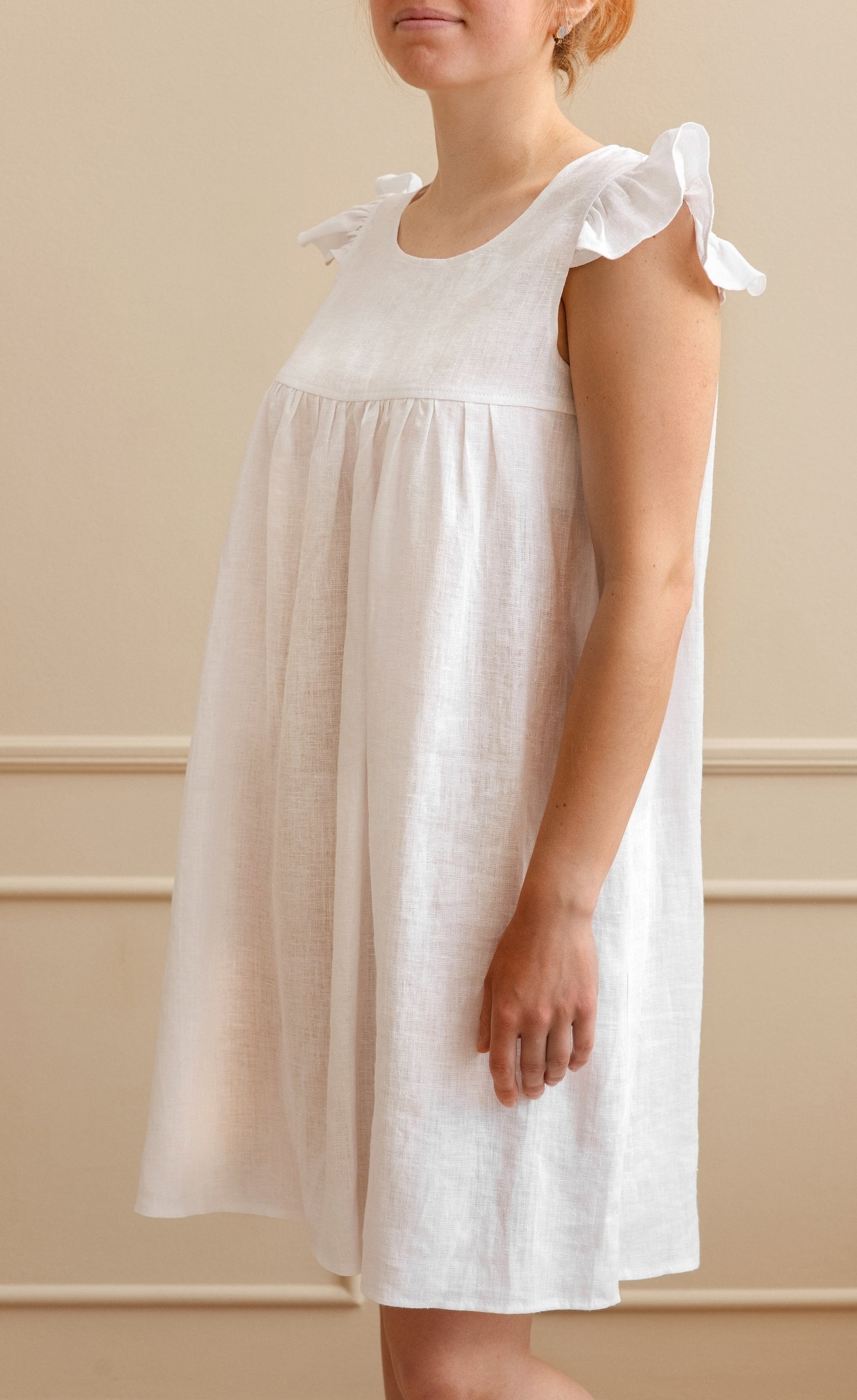 Linen nightgown with ruffles