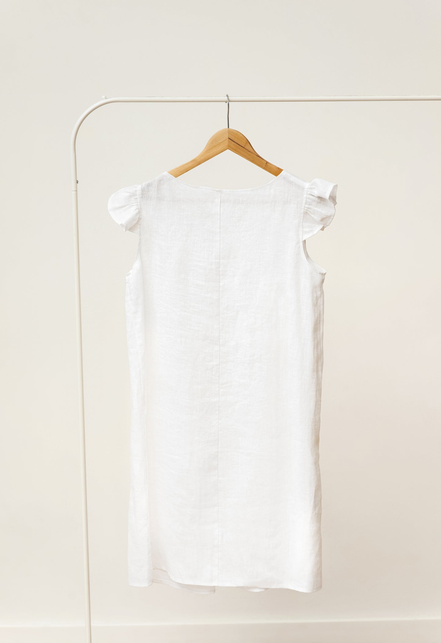 Linen nightgown with ruffles