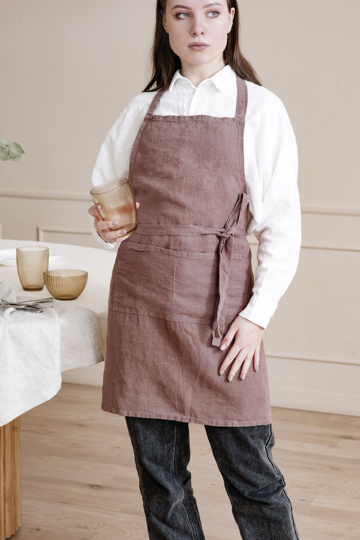 Woodrose linen apron