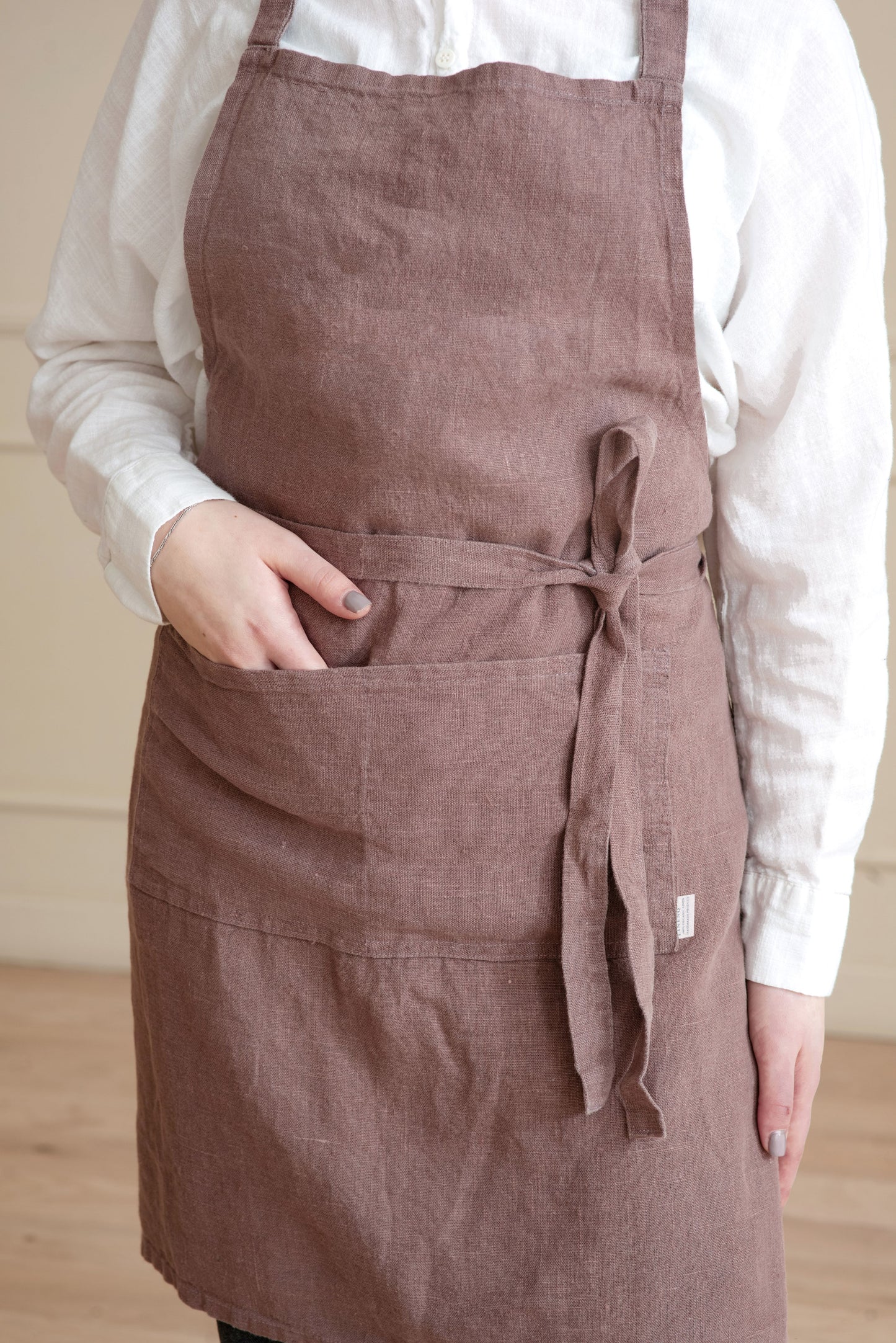 Woodrose linen apron