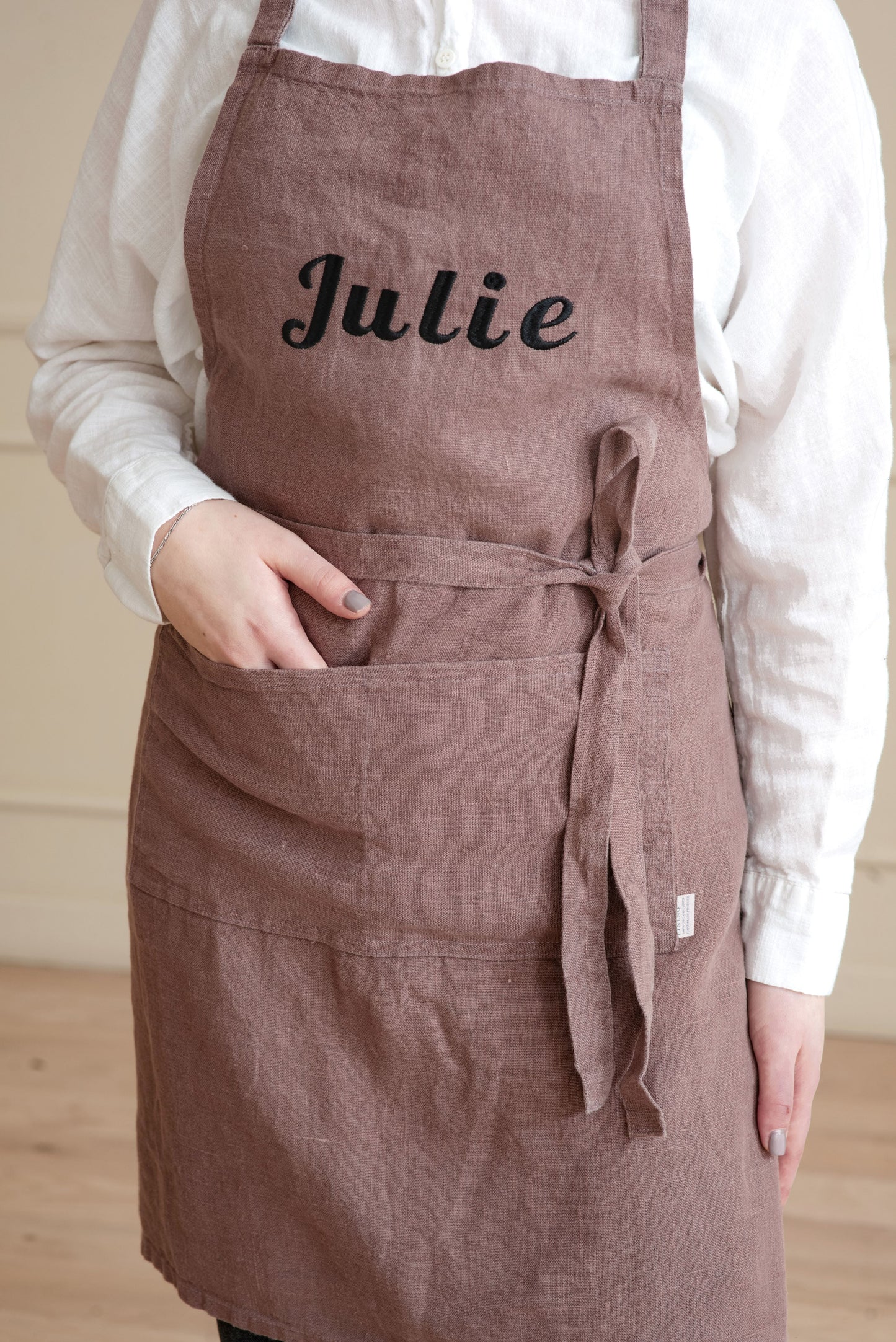 Personalized linen apron