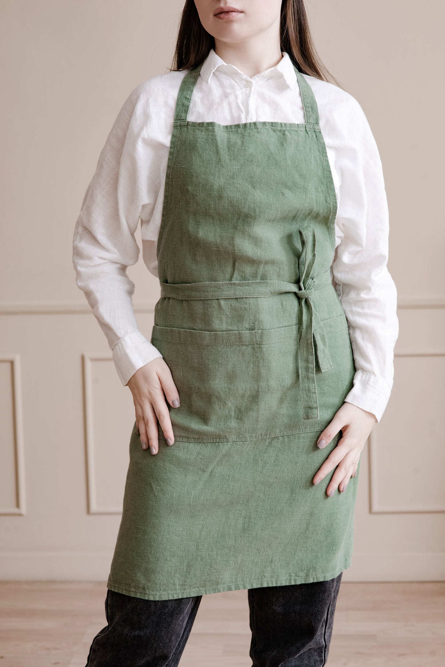 Khaki linen apron