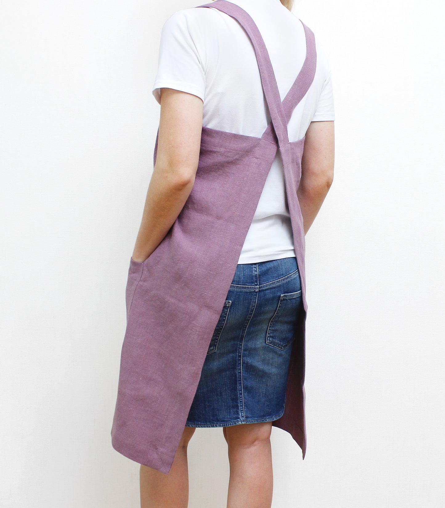 Japanese linen crossback apron with pockets