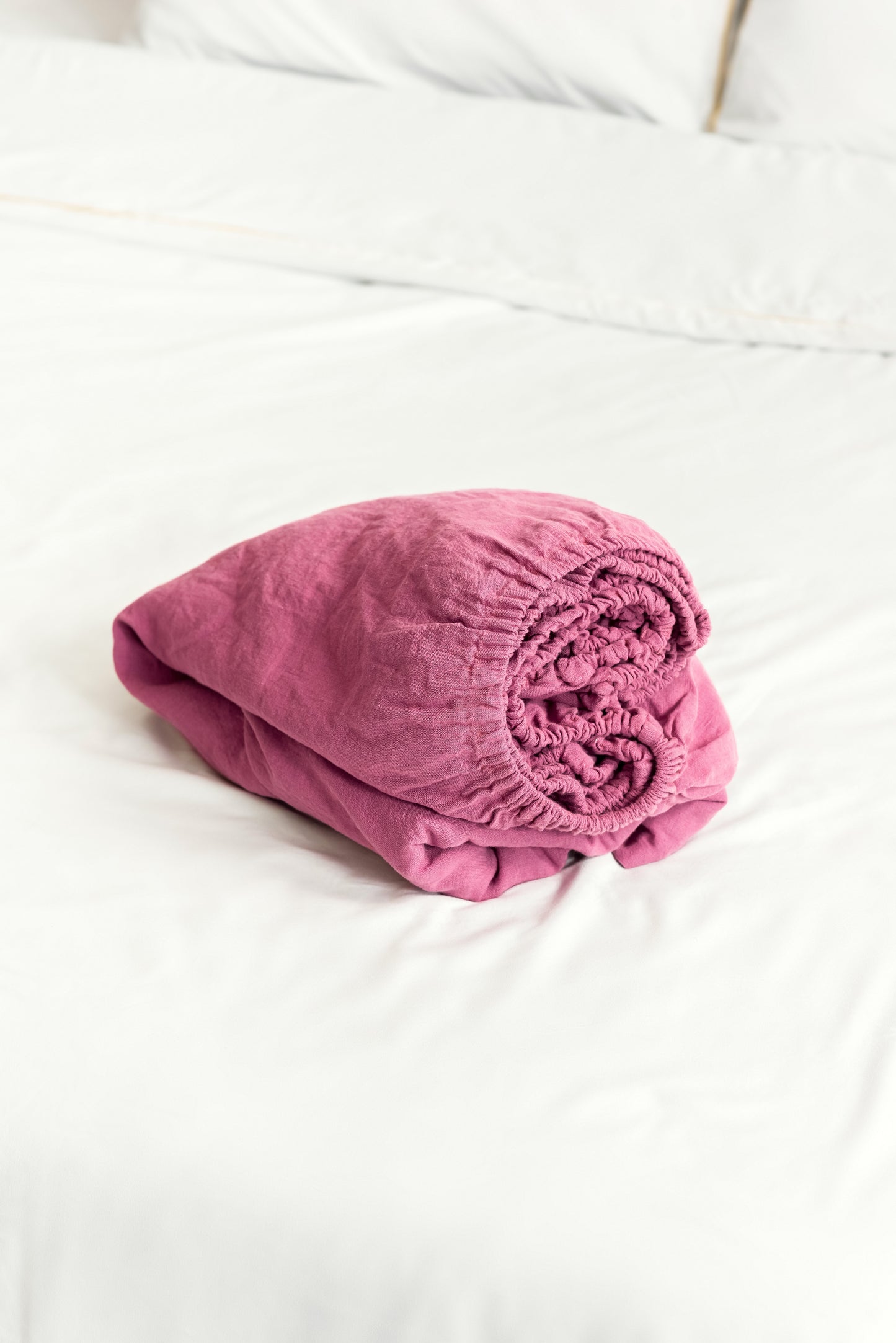 Linen fitted sheet in Queen size