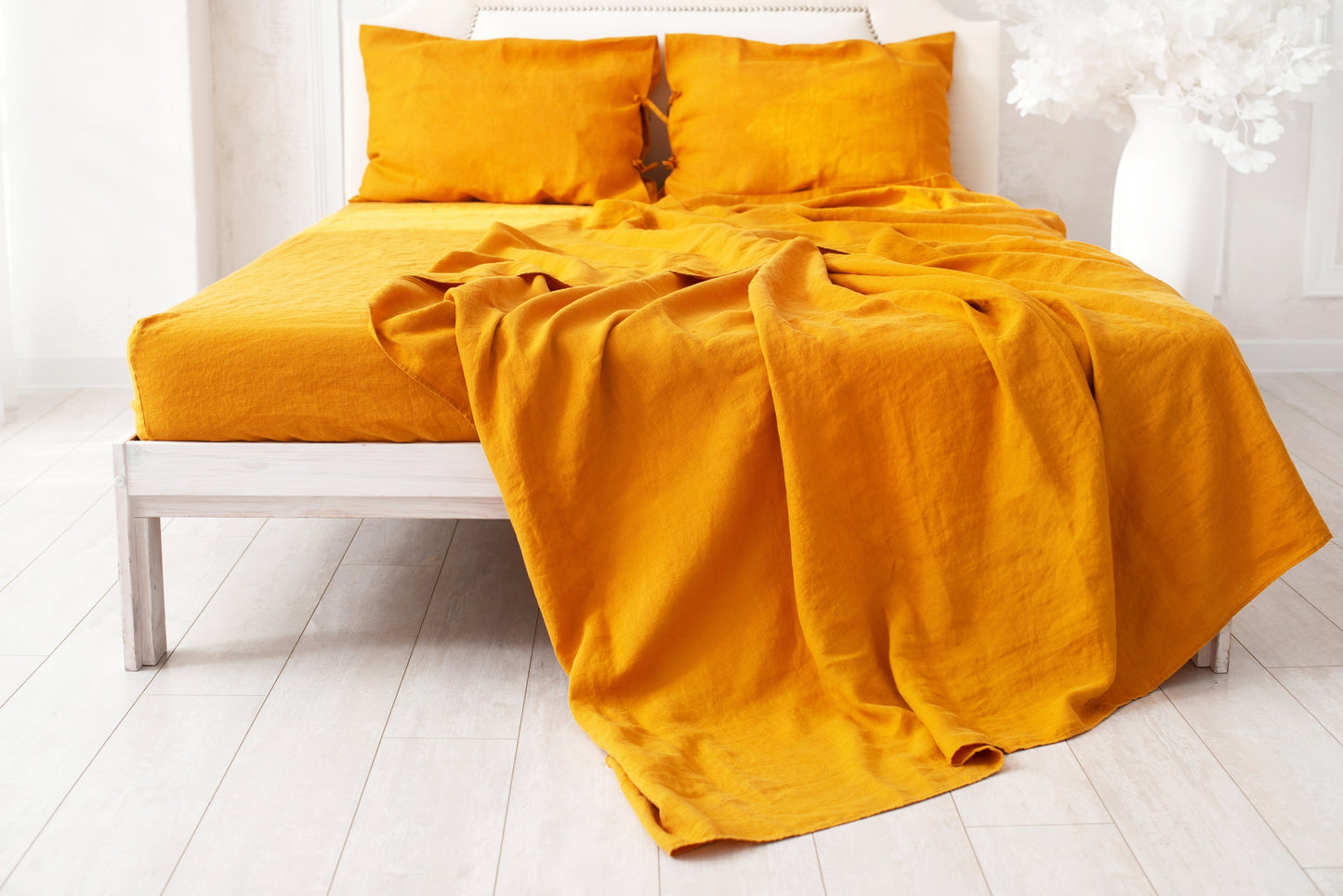 Linen sheet set