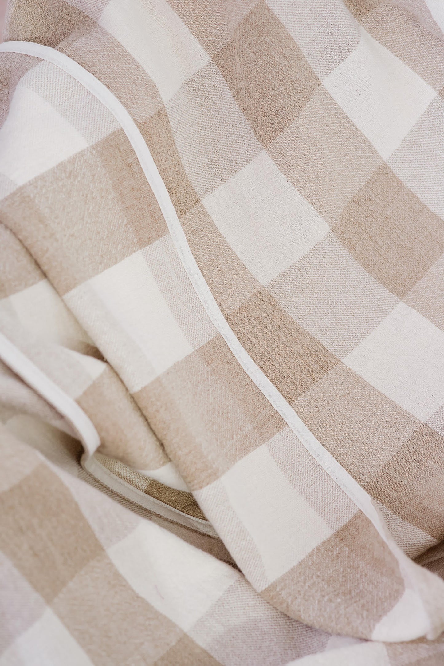 Linen throw blanket in natural color