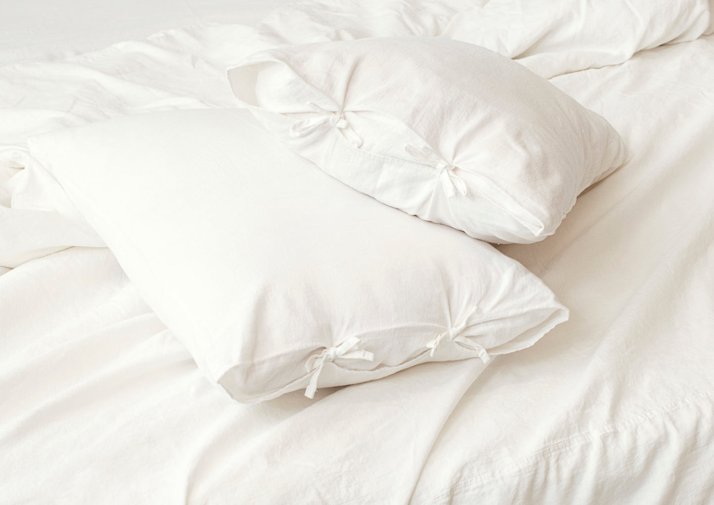 Linen Pillowcase with Ties - Standard Size