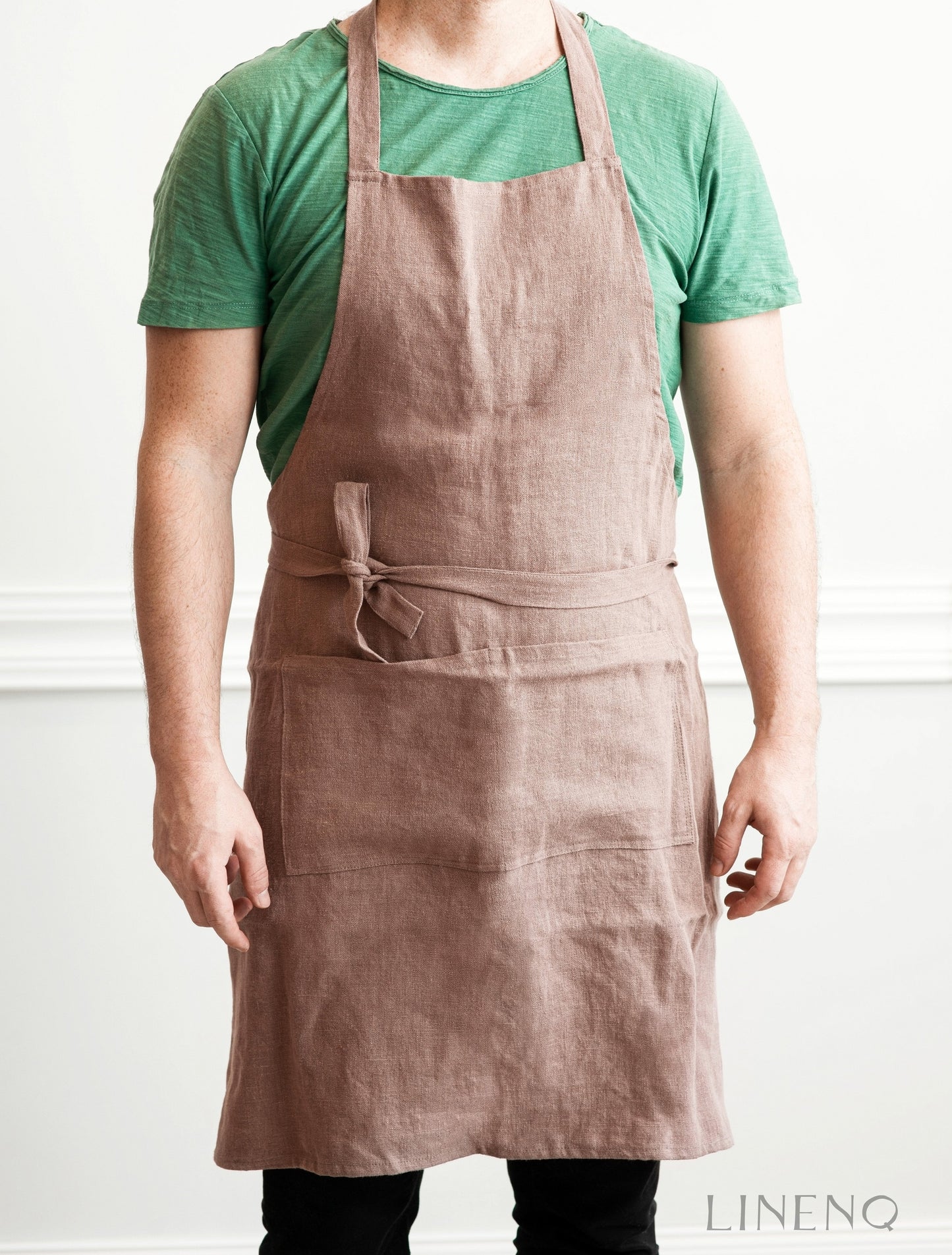 Stonewashed linen apron with pockets for men