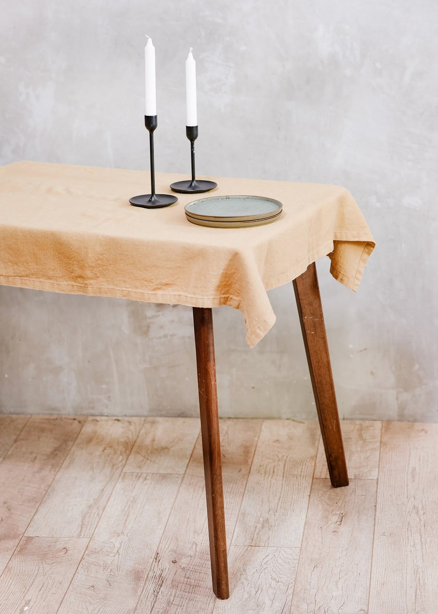 Square linen tablecloth