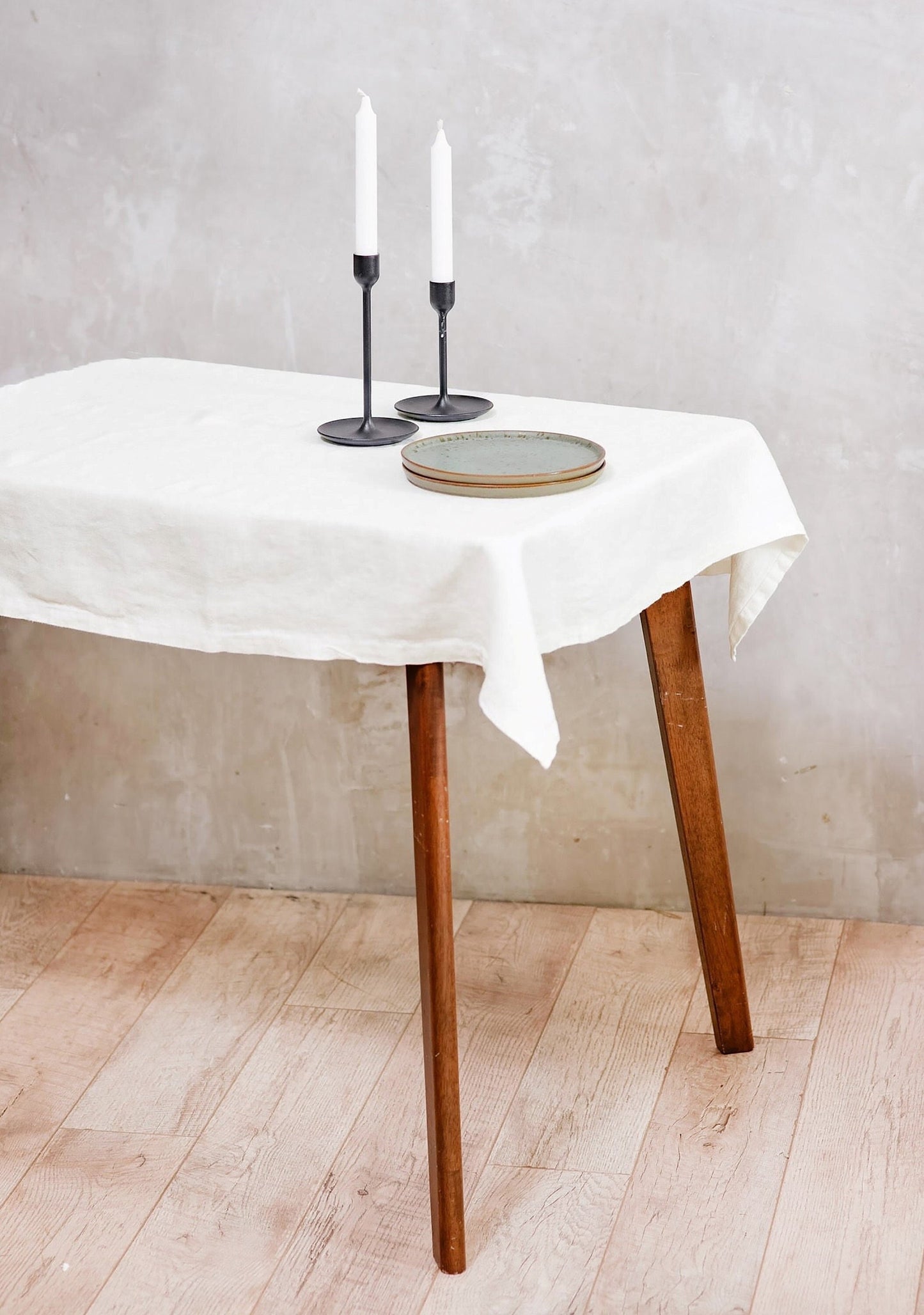Square linen tablecloth