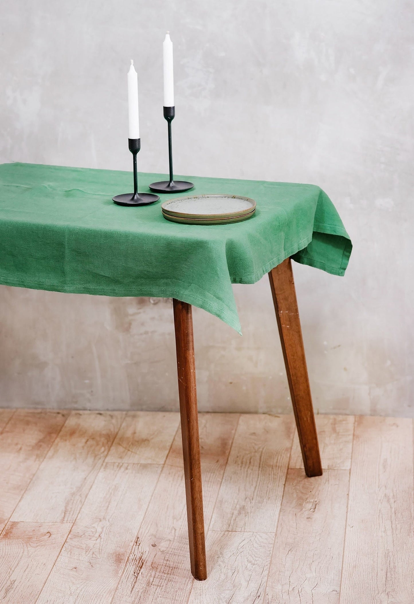 Square linen tablecloth